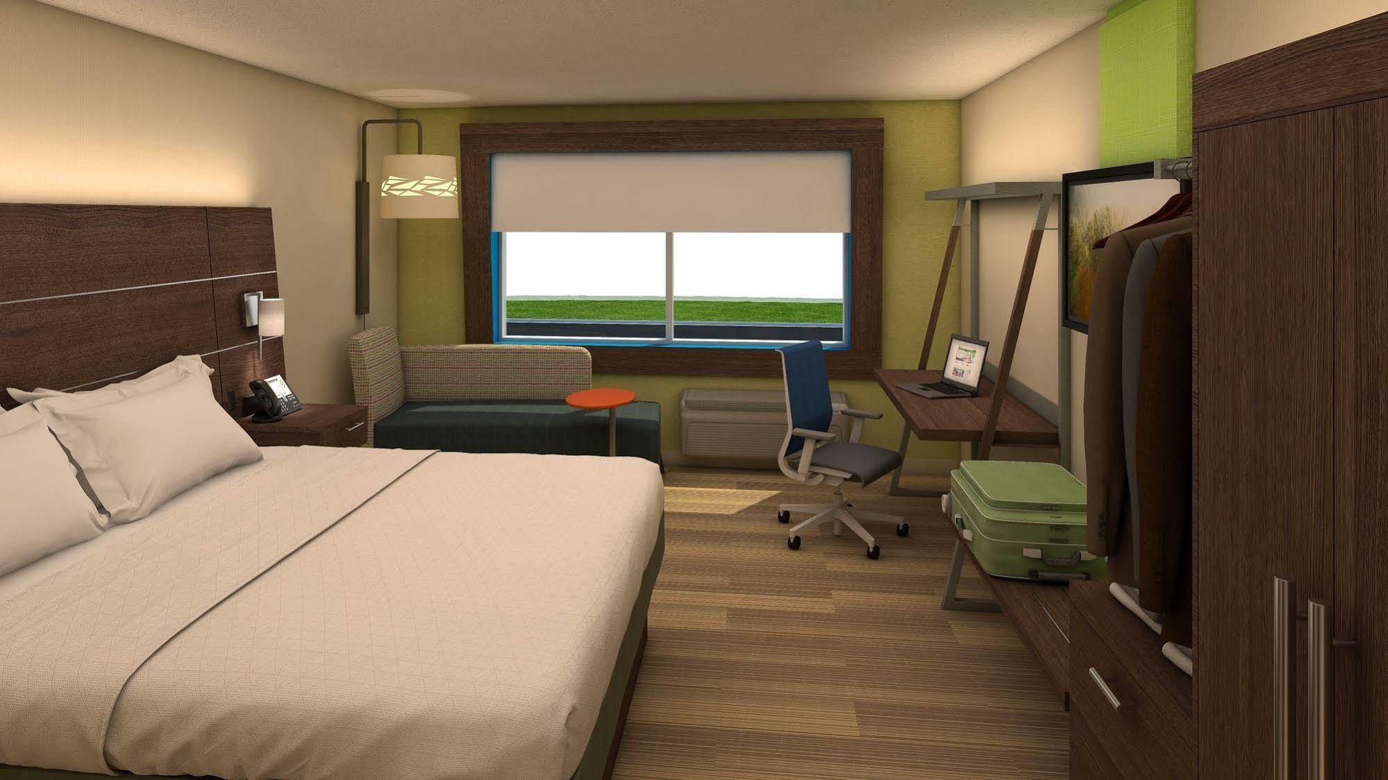 Hotel Express Queensbury-lake George Area By Ihg 3*