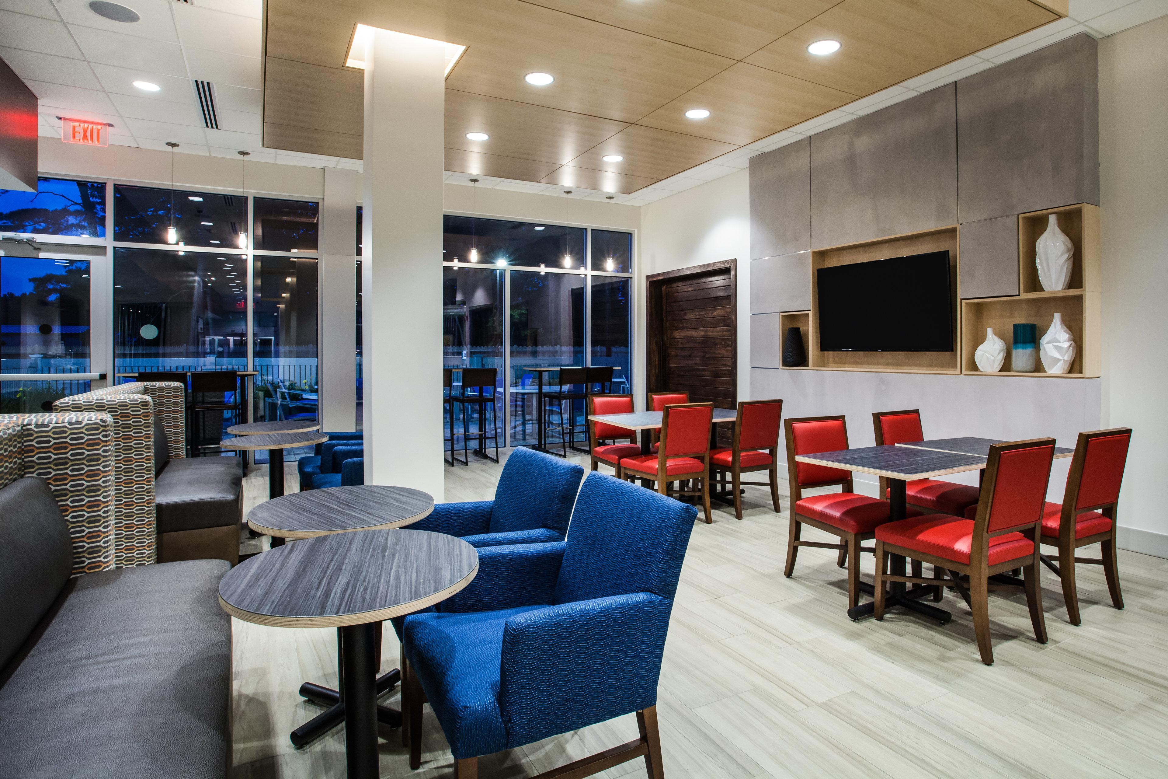 Hotel Express Queensbury-lake George Area By Ihg 3*