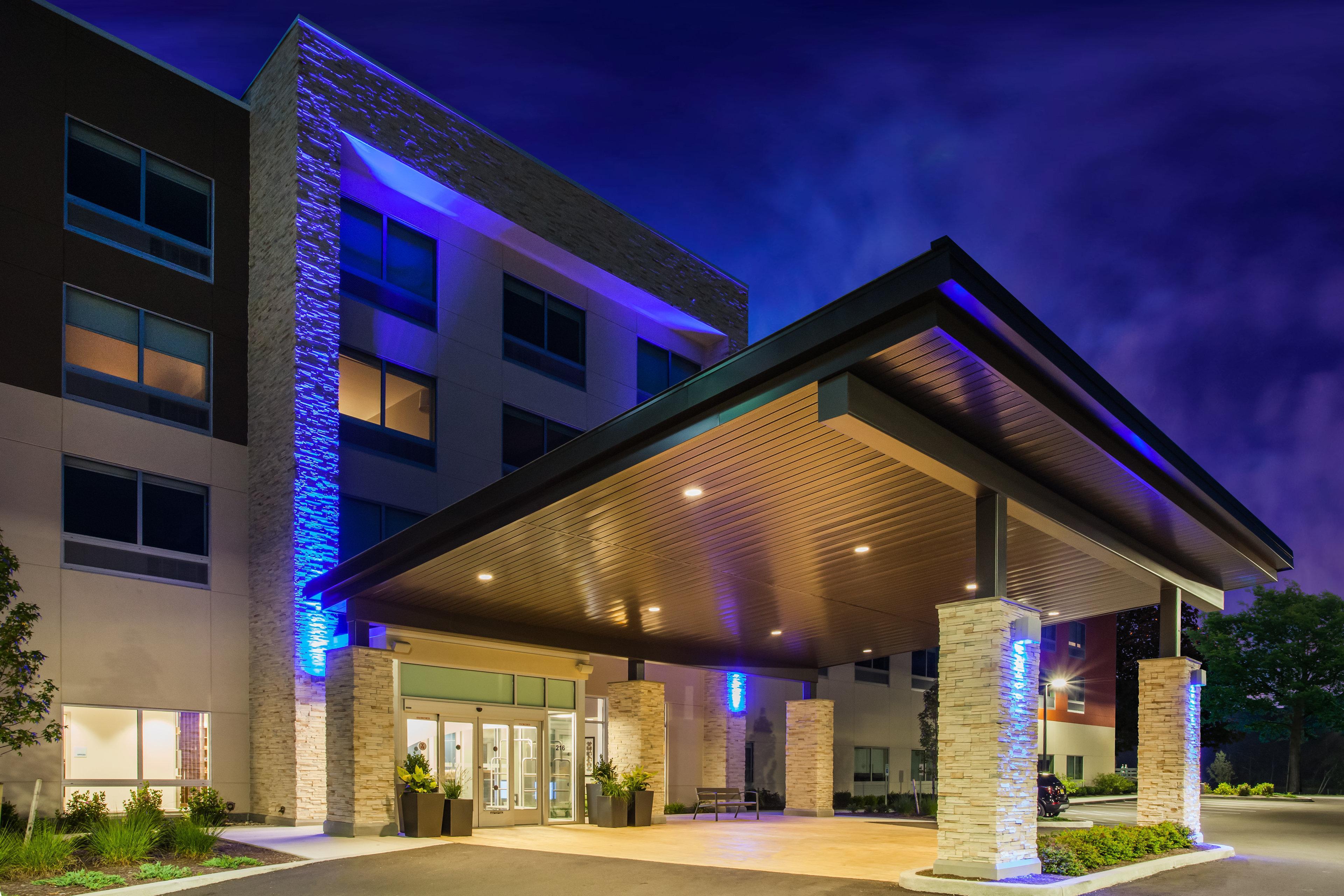 Express Queensbury-lake George Area By Ihg