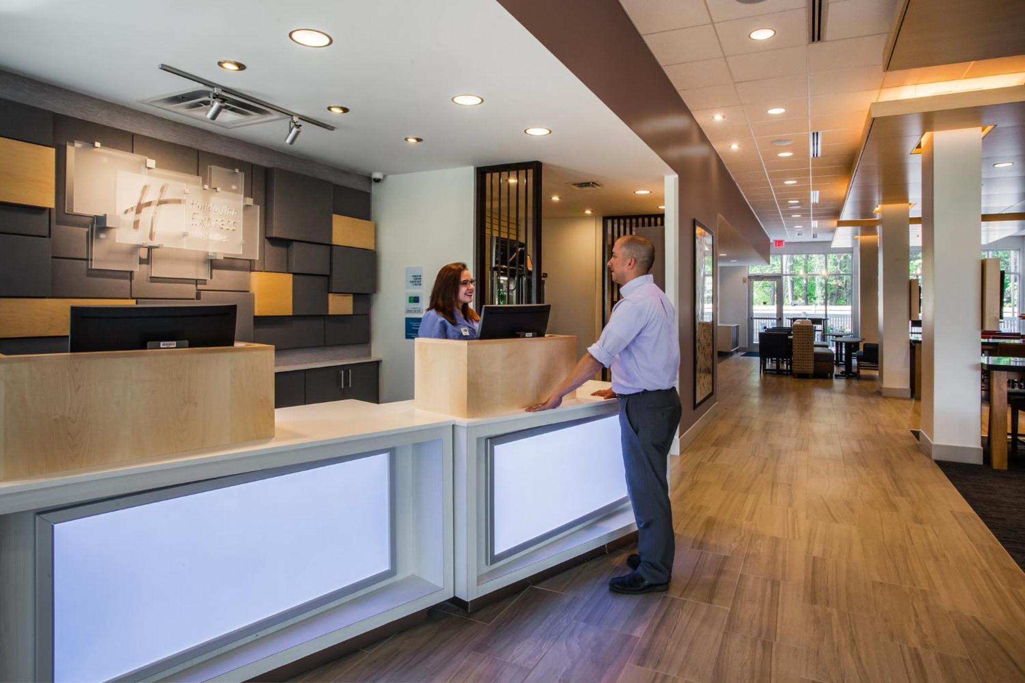 Express Queensbury-lake George Area By Ihg 3*